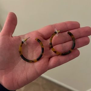 Tortoise Shell Small Hoops